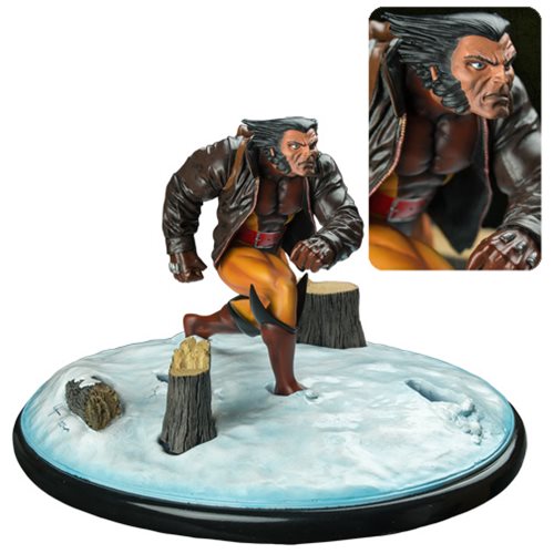 Wolverine in Snow Marvel Premier Collection Statue